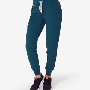 NWT Caribbean Blue Zamora Style Figs Scrub Joggers